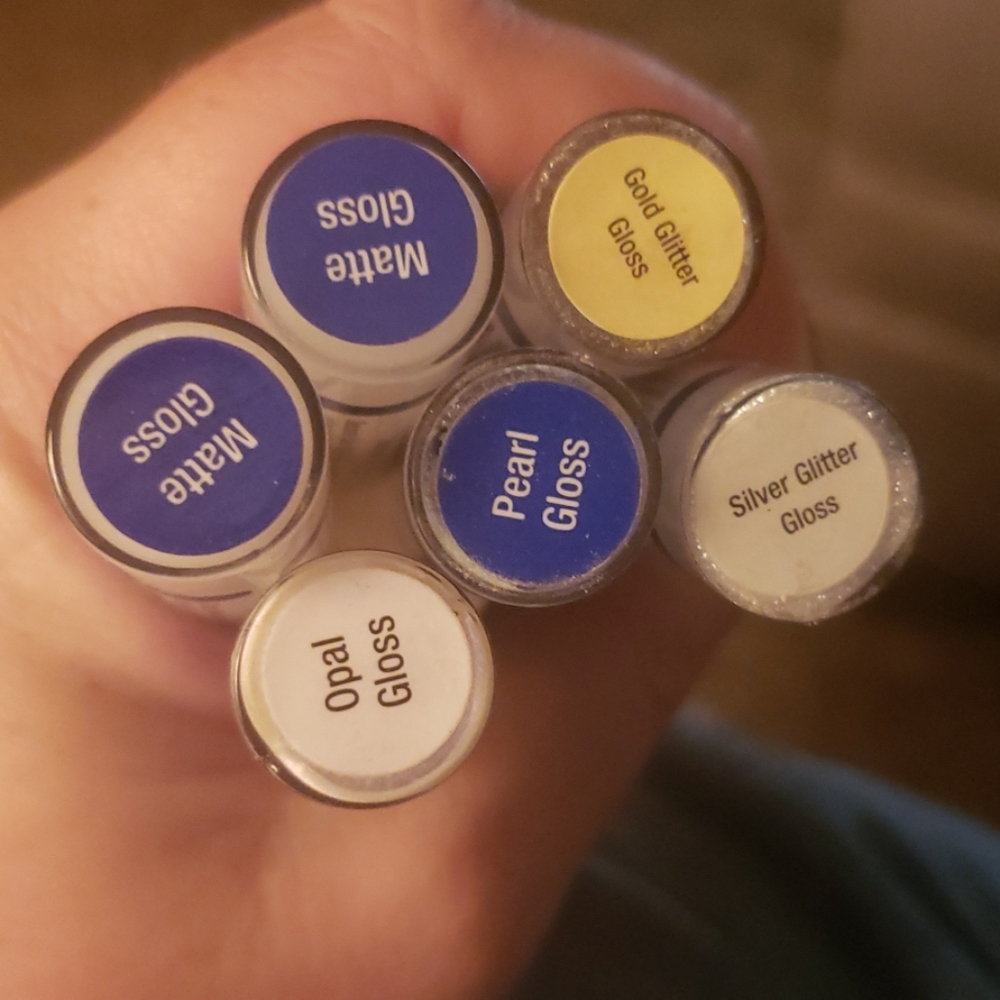 6 LipSense glosses